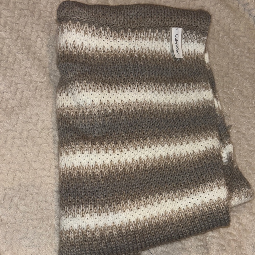 Calvin Klein Men's Sweater in Brown and Cream